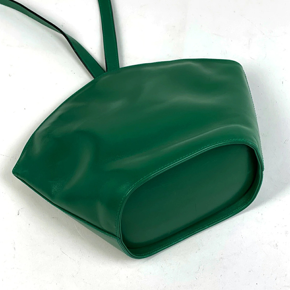Salvatore Ferragamo green shoulder bag logo leather